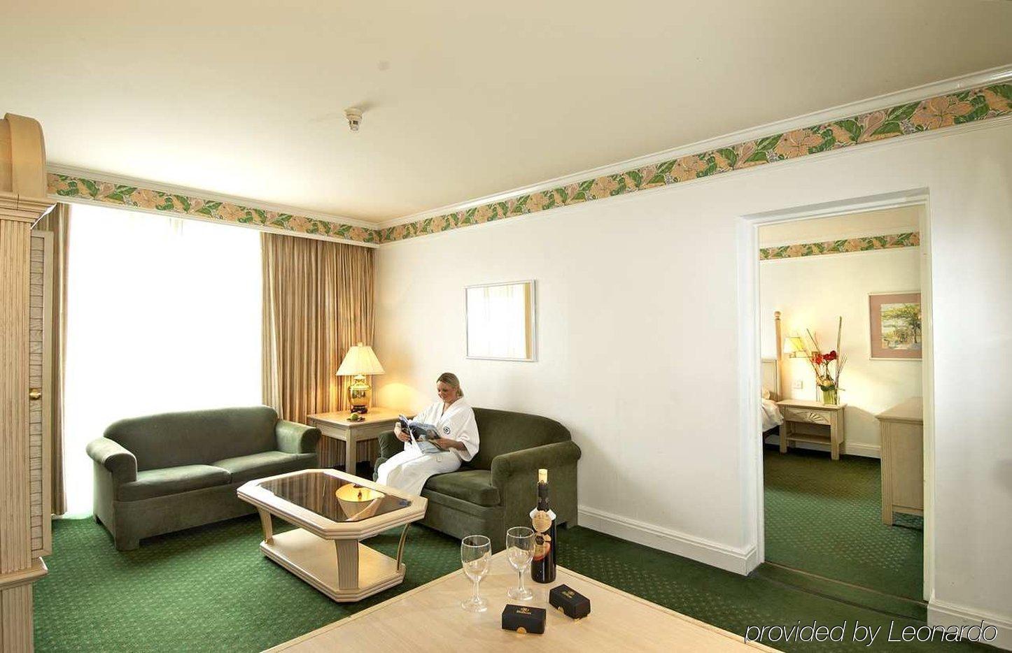 Bromsgrove Hotel And Spa Rum bild